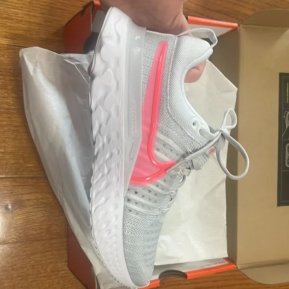 Nike React Infinity Run Flyknit 2 Women’s Running Sneaker - NIB - Size 6 - Picture 6 of 6